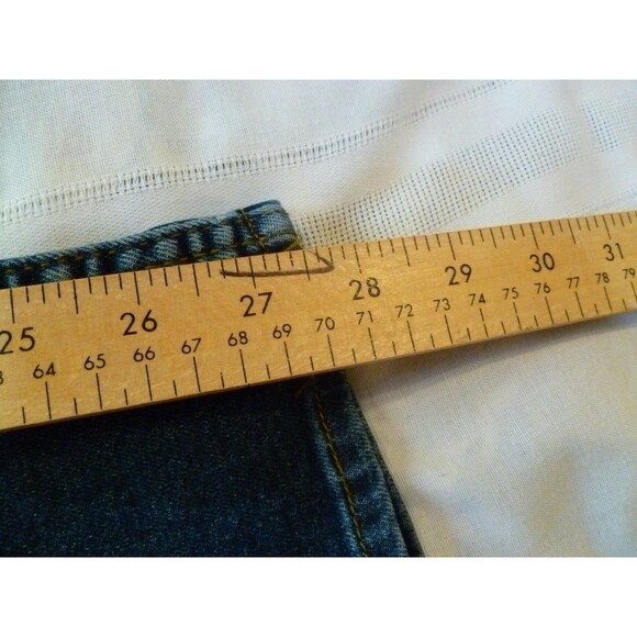 Levi Signature Jeans NWT Womens 28x30 Slim - Picture 4 of 7
